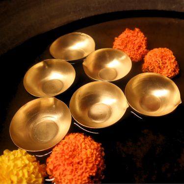 PLUTA FLOATING DIYA (SET OF 6)