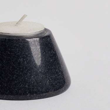 PYRAMID TEALIGHT