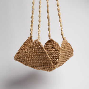 ATSI HANGING PLANTER