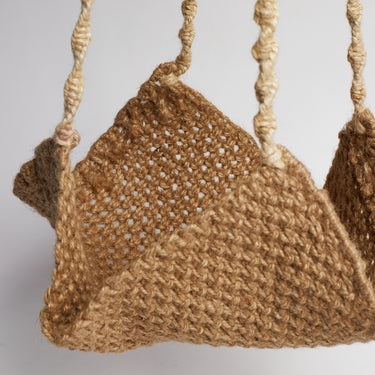 ATSI HANGING PLANTER