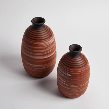 KARDA VASE (SMALL)