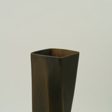 PRAVAHA SLIM VASE
