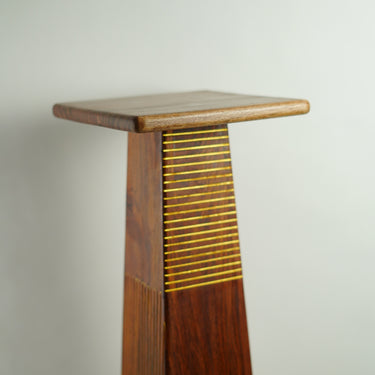 KANAK MEDIUM PEDESTAL